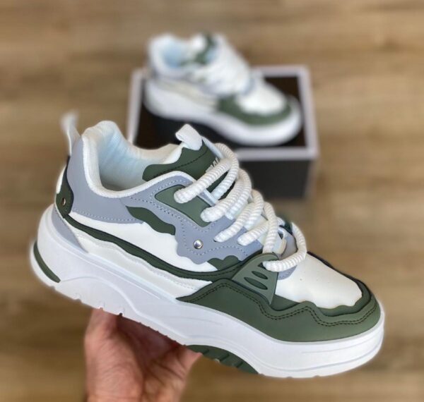Zapatilla Deportiva - Image 2